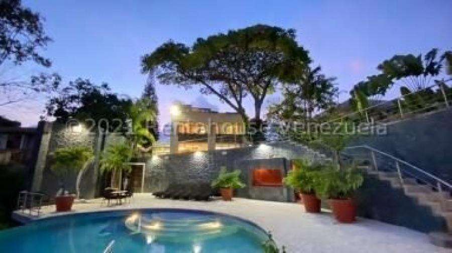 Foto Casa en Venta en Baruta, Municipio Baruta, Cumbres de Curumo, Distrito Federal - U$D 2.450.000 - CAV196004 - BienesOnLine