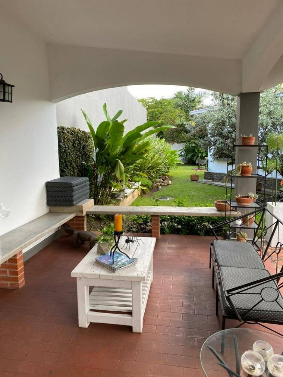 Foto Casa en Venta en VALENCIA, Guataparo Country  Club, Carabobo - U$D 550.000 - CAV193700 - BienesOnLine