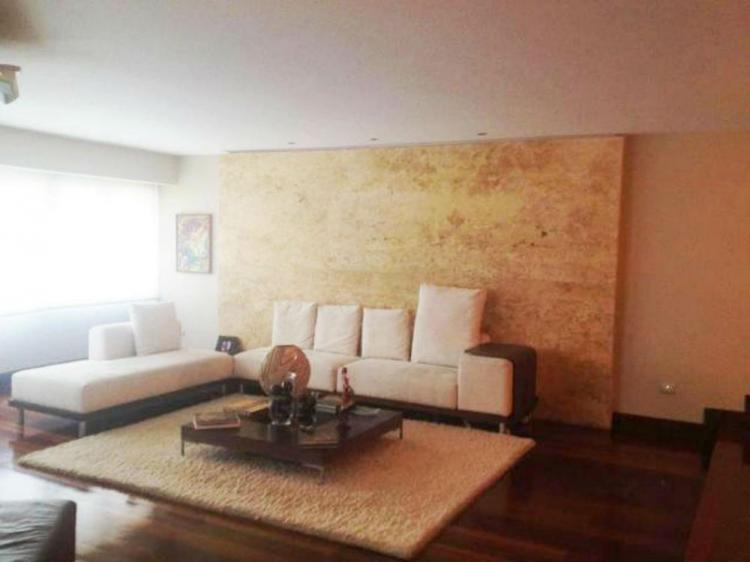 Foto Apartamento en Venta en Av. El Milagro, Maracaibo, Zulia - BsF 2.147.483.647 - APV77194 - BienesOnLine
