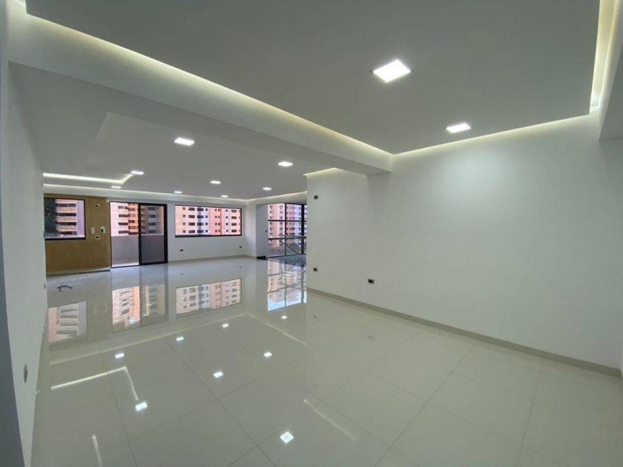 Foto Apartamento en Venta en Valencia, La trigalea, Carabobo - U$D 184.999 - APV191880 - BienesOnLine