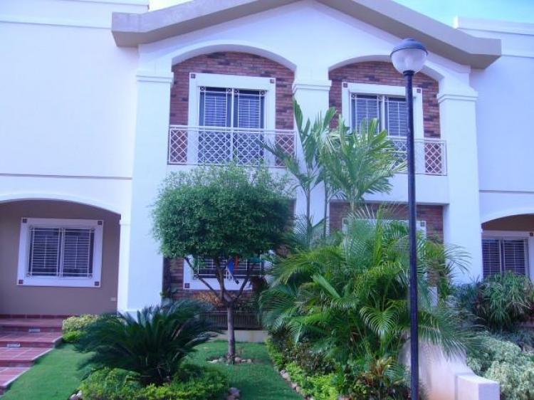 Foto Casa en Alquiler en Maracaibo, Zulia - BsF 12.000 - CAA24122 - BienesOnLine