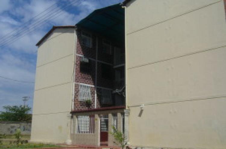 Foto Apartamento en Venta en Maracay, Aragua - BsF 300.000 - APV36765 - BienesOnLine