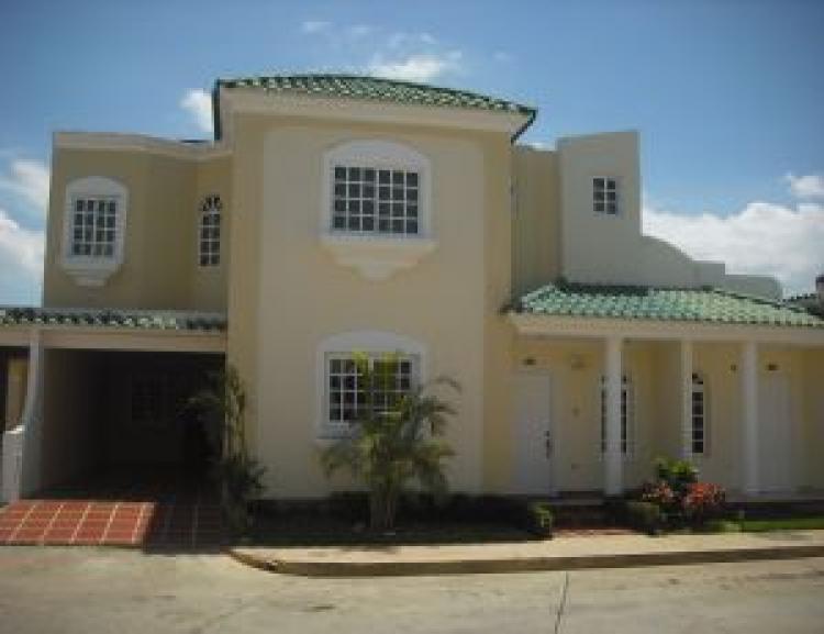 Foto Casa en Venta en Maracaibo, Zulia - BsF 2.650.000 - CAV44049 - BienesOnLine