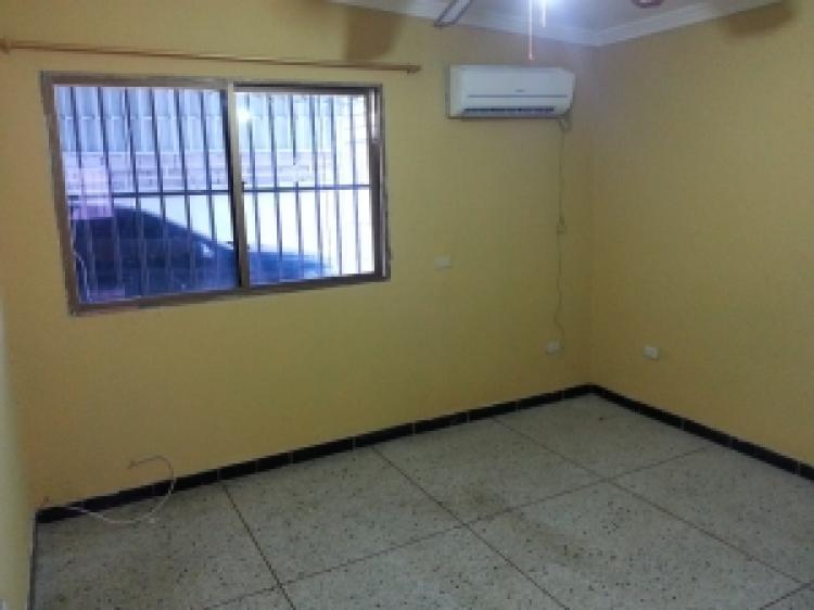 Foto Oficina en Alquiler en Maracaibo, Zulia - BsF 10.000 - OFA45332 - BienesOnLine