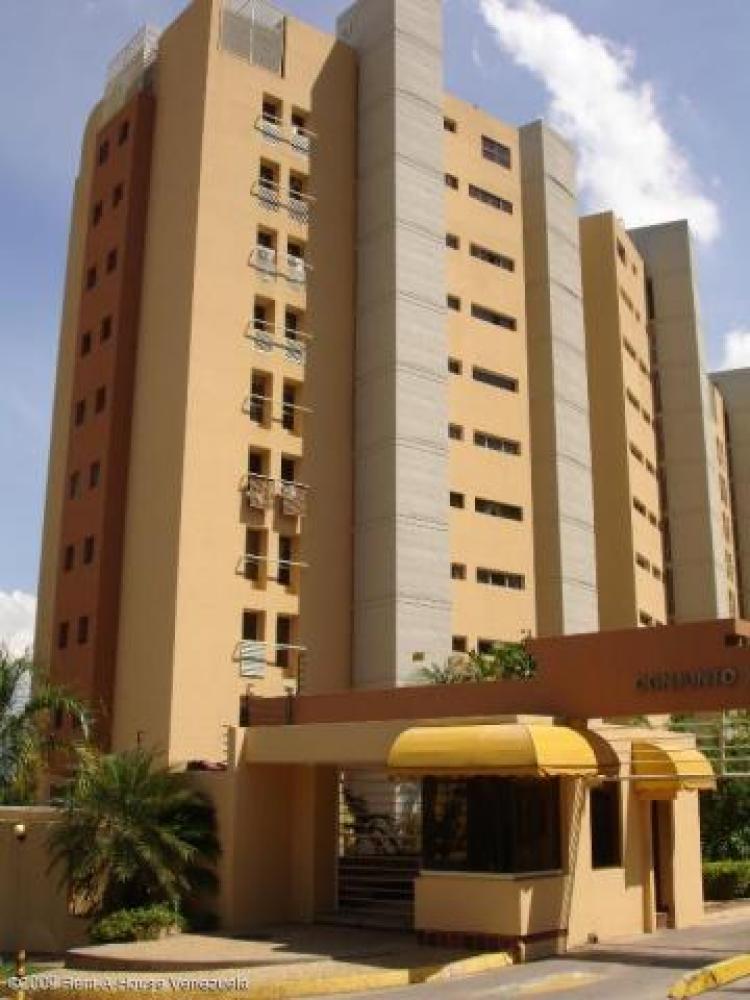 Foto Apartamento en Alquiler en Valencia, Carabobo - BsF 20.000 - APA22865 - BienesOnLine