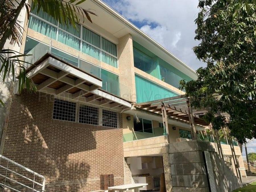 Foto Casa en Venta en Baruta, Municipio Baruta, Cumbres de Curumo, Distrito Federal - U$D 1.980.000 - CAV195864 - BienesOnLine