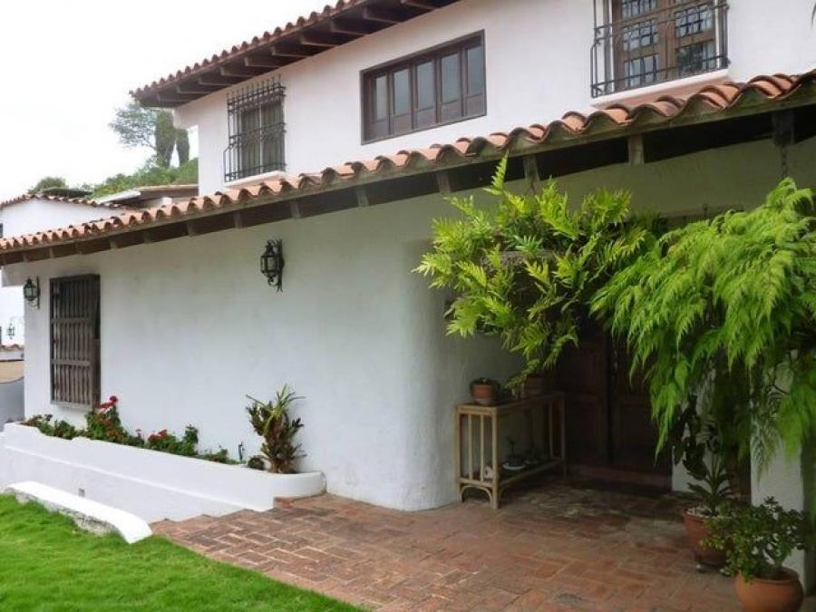 Foto Casa en Venta en Baruta, Municipio Baruta, Santa Paula, Distrito Federal - U$D 240.000 - CAV197403 - BienesOnLine