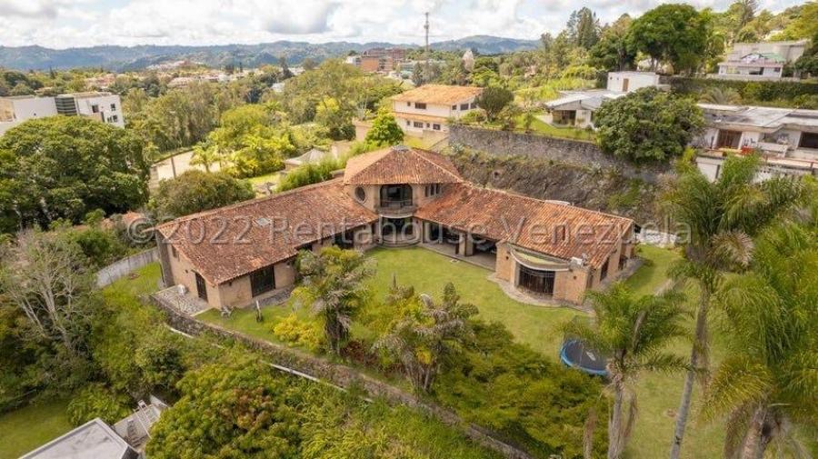 Foto Casa en Venta en El Hatillo, Municipio El Hatillo, La Lagunita, Distrito Federal - U$D 780.000 - CAV188122 - BienesOnLine