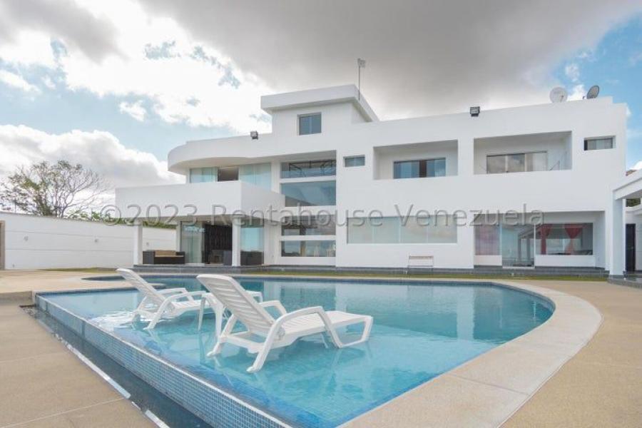 Foto Casa en Venta en El Hatillo, Municipio El Hatillo, Loma Linda, Distrito Federal - U$D 890.000 - CAV206986 - BienesOnLine