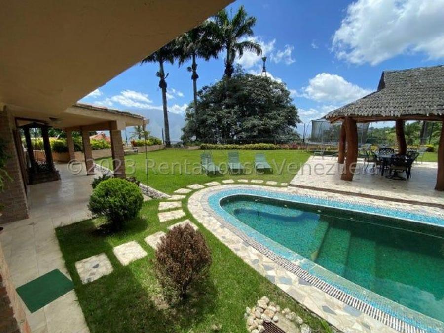 Foto Casa en Venta en El Hatillo, Municipio el Hatillo, Alto Hatillo, Distrito Federal - U$D 545.000 - CAV207474 - BienesOnLine