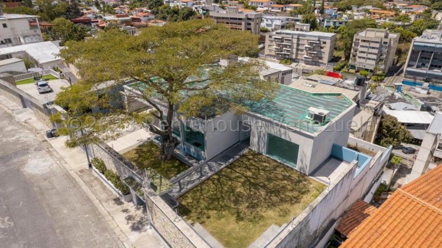 Foto Casa en Venta en Baruta, Municipio Baruta, Cumbres de Curumo, Distrito Federal - U$D 1.300.000 - CAV189567 - BienesOnLine