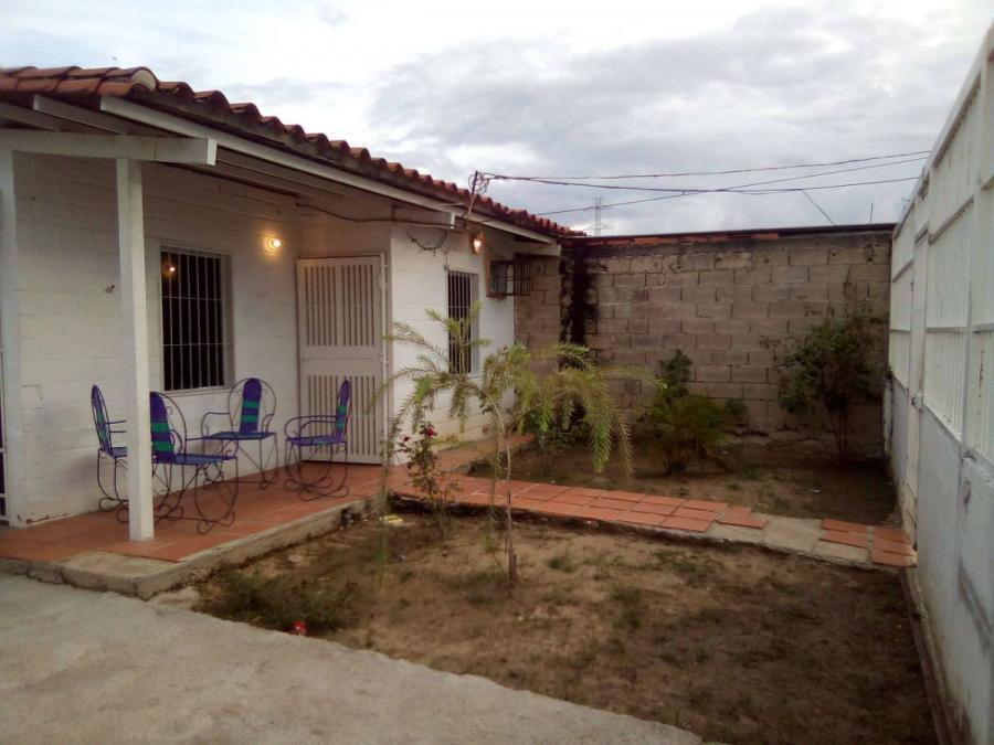 Foto Casa en Venta en PARAPARAL, Los Guayos, Carabobo - BsF 3.900 - CAV122039 - BienesOnLine