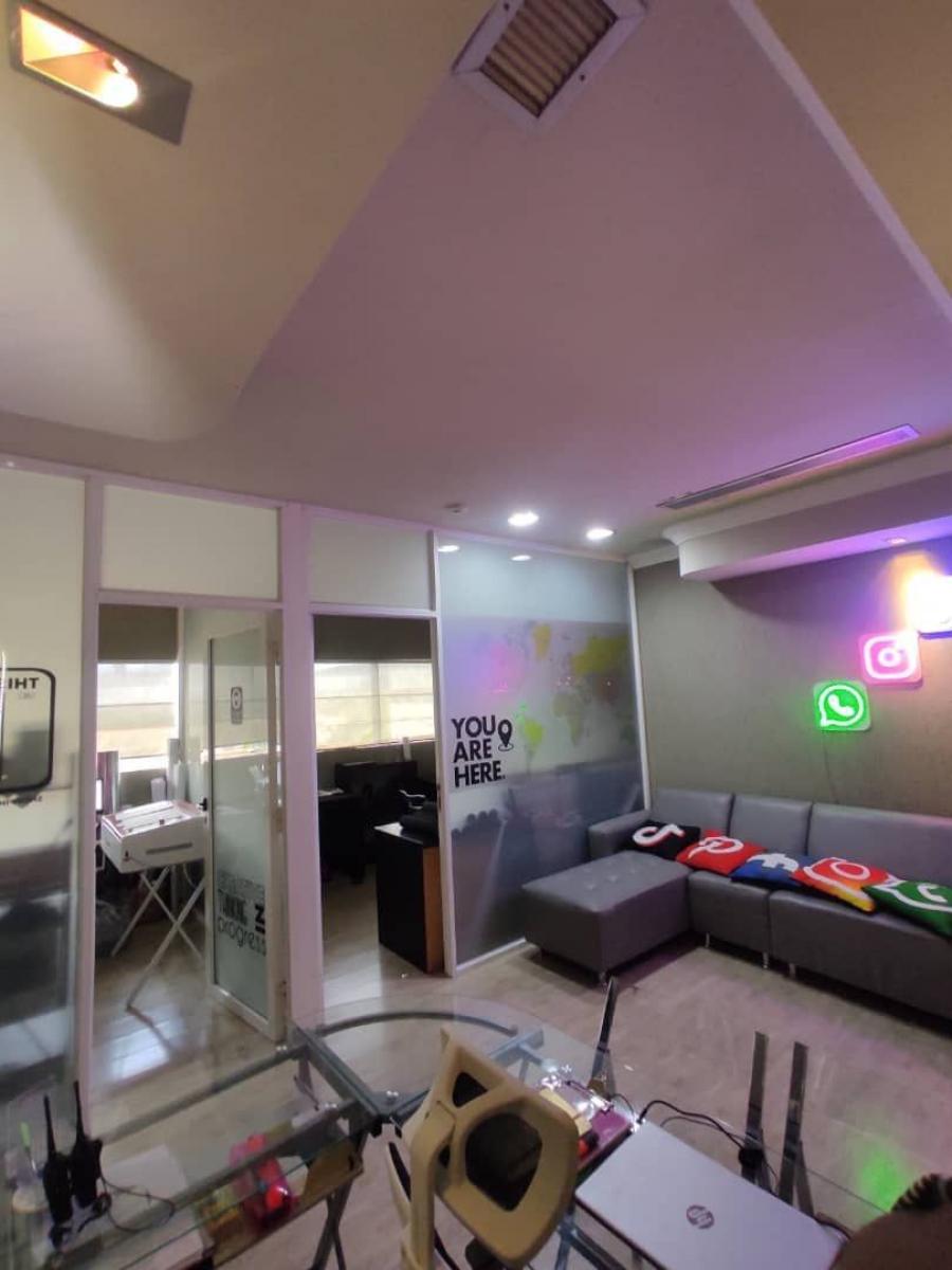Home in Metric Way