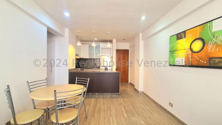 Foto Apartamento en Alquiler en Los Palos Grandes, Caracas, Distrito Federal - U$D 680 - APA224442 - BienesOnLine