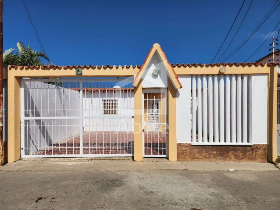 Foto Casa en Alquiler en Punto Fijo, Falcn - U$D 200 - CAA215367 - BienesOnLine