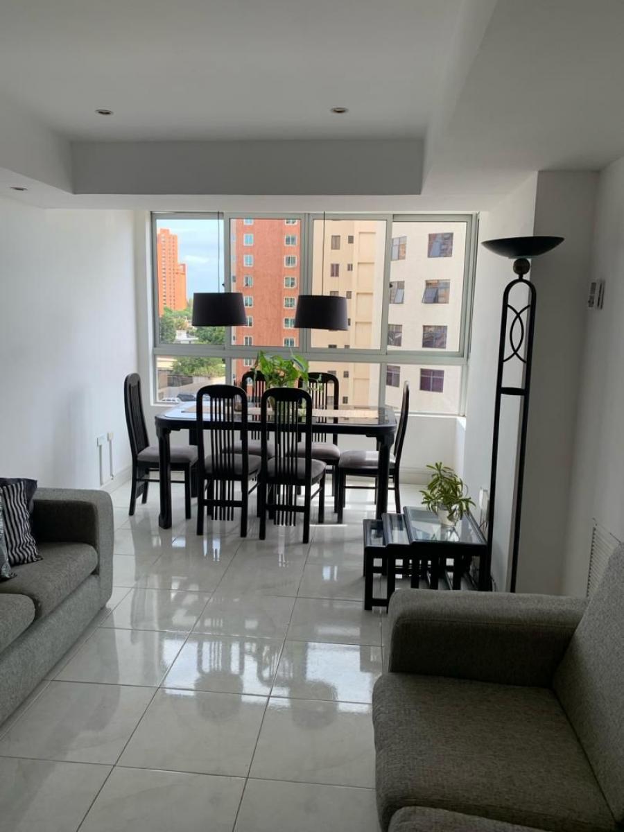 Foto Apartamento en Alquiler en Av El Milagro, Maracaibo, Zulia - U$D 600 - APA219335 - BienesOnLine