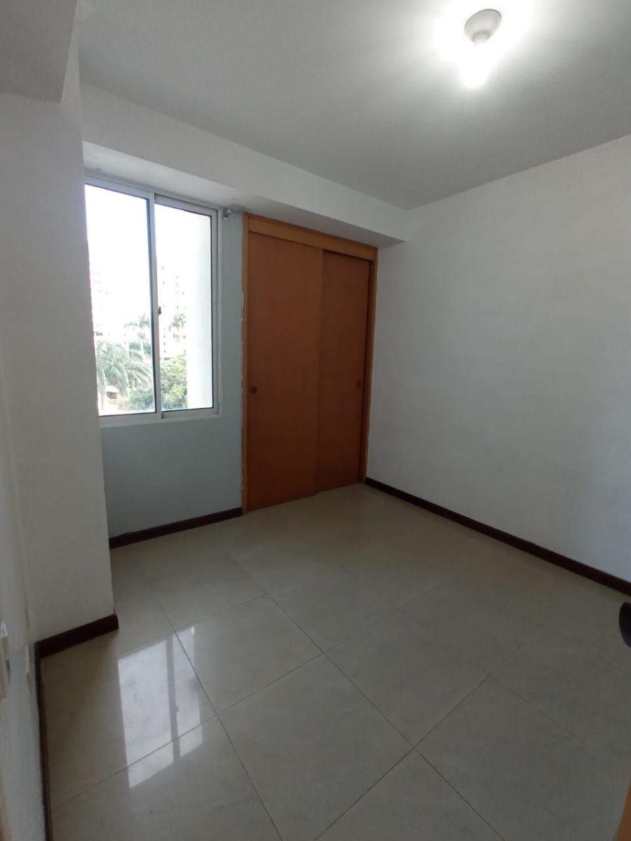 Foto Apartamento en Alquiler en Barquisimeto, Lara - U$D 300 - APA198214 - BienesOnLine