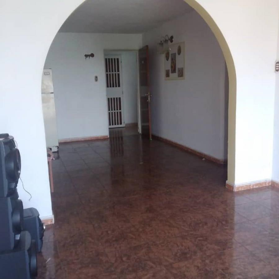 Foto Apartamento en Alquiler en Maracay, Aragua - U$D 250 - APA163769 - BienesOnLine
