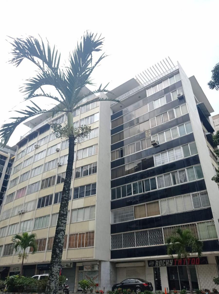 Foto Apartamento en Alquiler en Campo  Alegre, Chacao, Miranda - U$D 950 - APA186081 - BienesOnLine