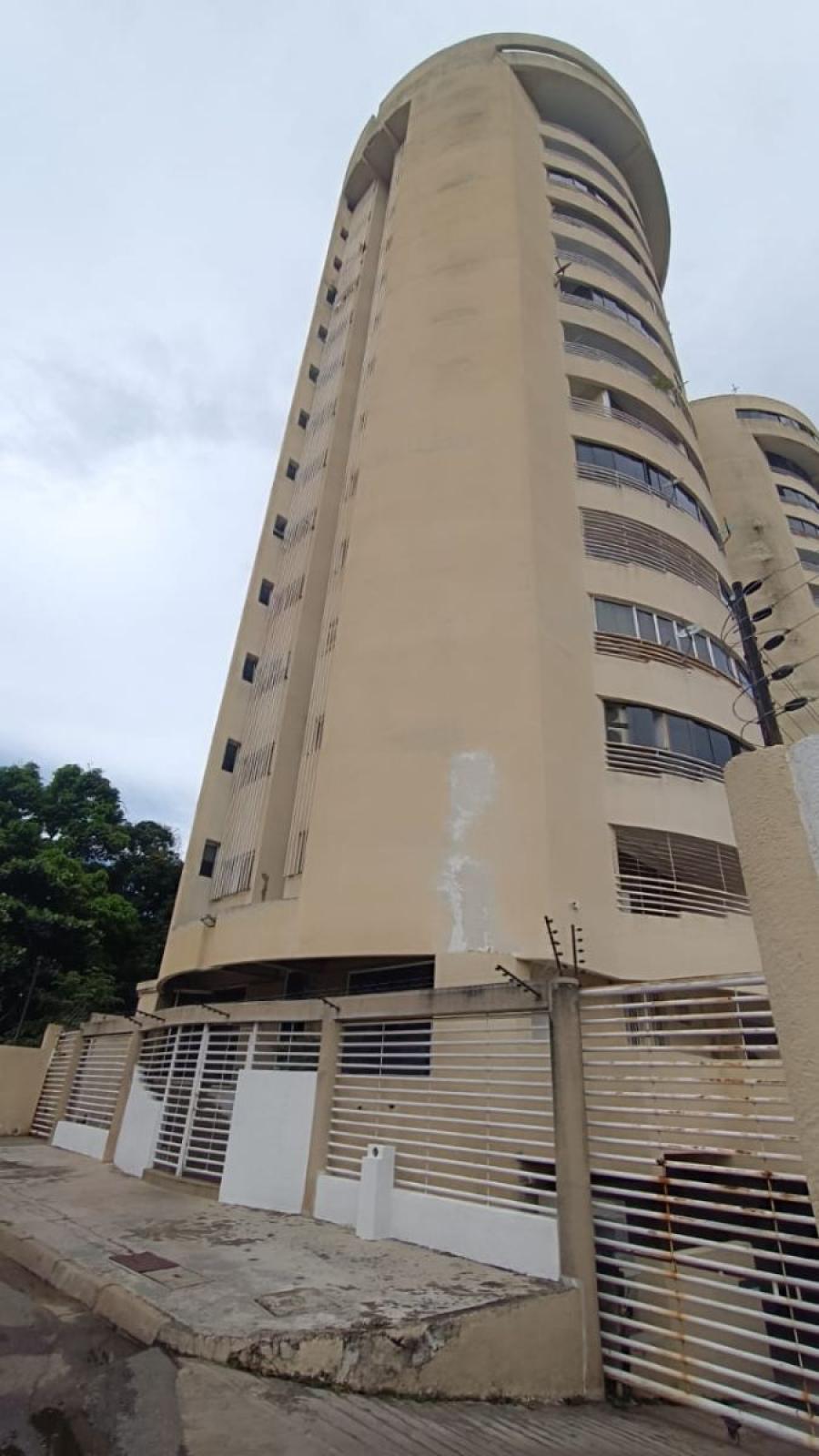 Foto Apartamento en Alquiler en San Jose, Valencia, Carabobo - U$D 300 - APA223729 - BienesOnLine