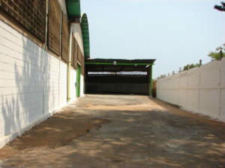 Home in Metric Way