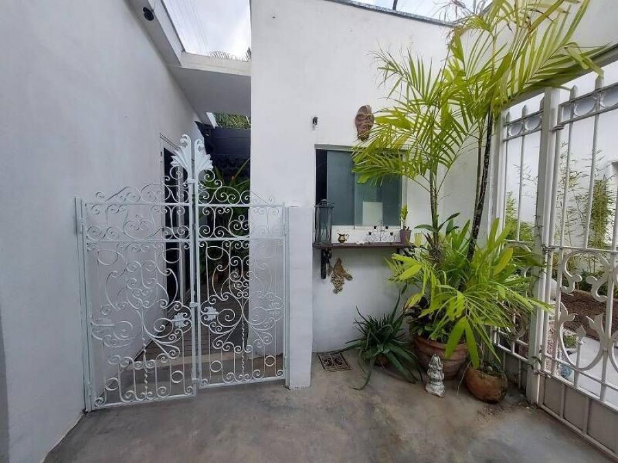 Home in Metric Way