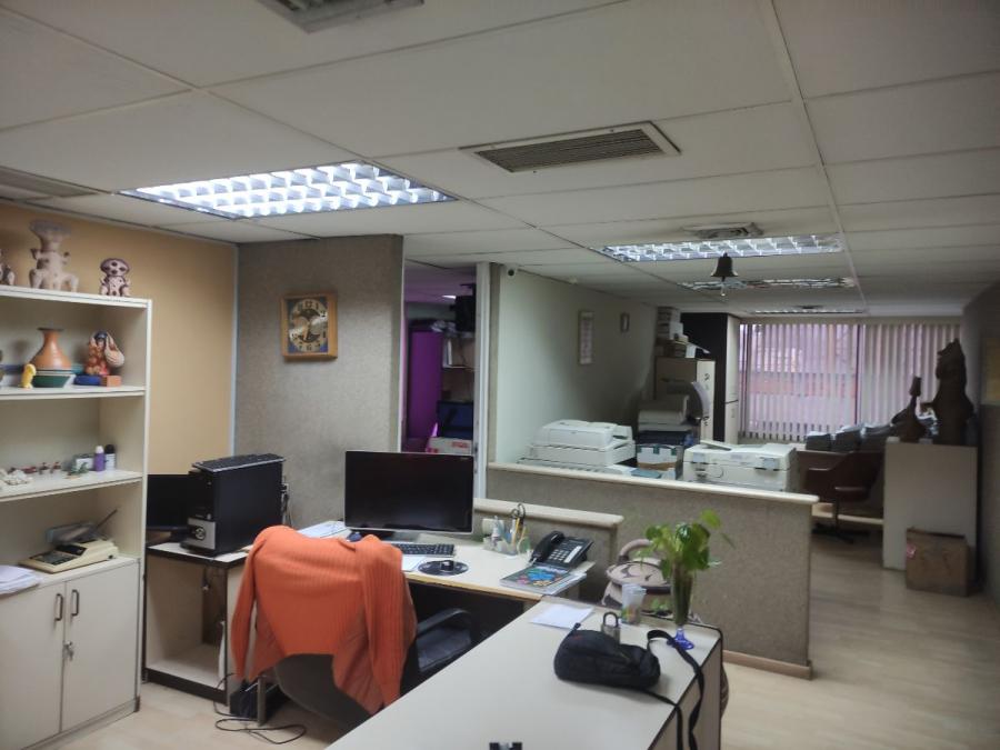 Foto Oficina en Alquiler en Avenida Bolivar norte, Valencia, Carabobo - U$D 600 - OFA172554 - BienesOnLine