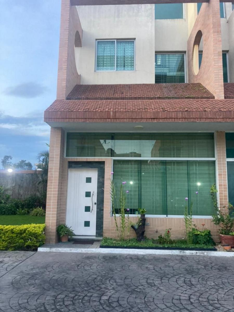 Home in Metric Way