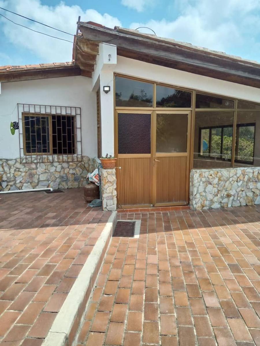 Foto Casa en Alquiler en San Antonio de Los Altos, Miranda - U$D 300 - CAA221362 - BienesOnLine