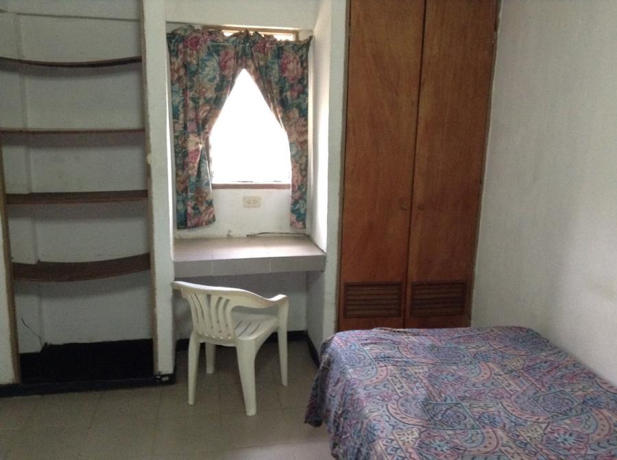 Foto Habitacion en Alquiler en Los Guayabitos, Nuestra Seora del Rosario de Baruta, Miranda - U$D 50 - A165368 - BienesOnLine
