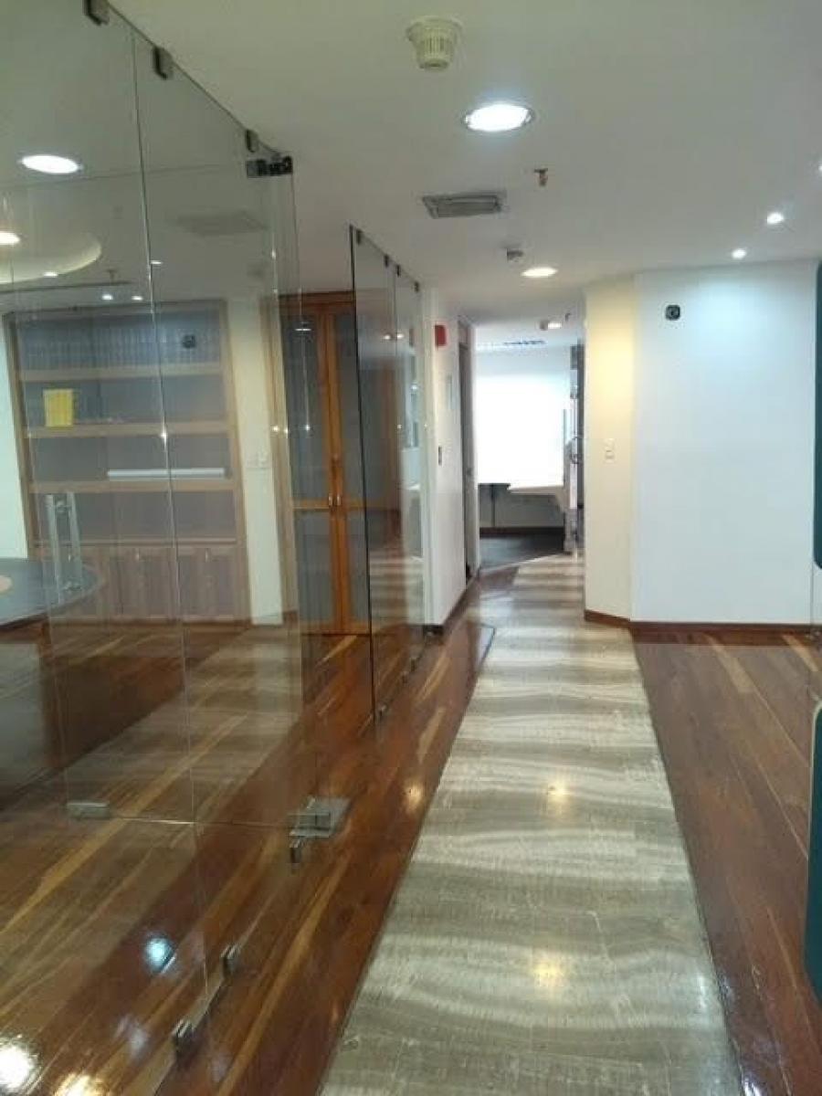 Foto Oficina en Alquiler en Caracas, Distrito Federal - U$D 1.700 - OFA167642 - BienesOnLine