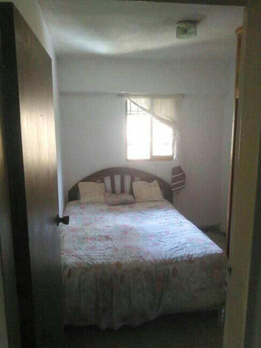 Foto Habitacion en Alquiler en U.D.4., CARICUAO, Caricuao, Distrito Federal - U$D 50 - A125265 - BienesOnLine
