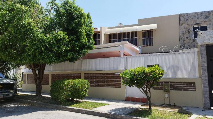 Foto Casa en Venta en trigal norte las clavellinas, trigal norte, Carabobo - U$D 110.000 - CAV221021 - BienesOnLine