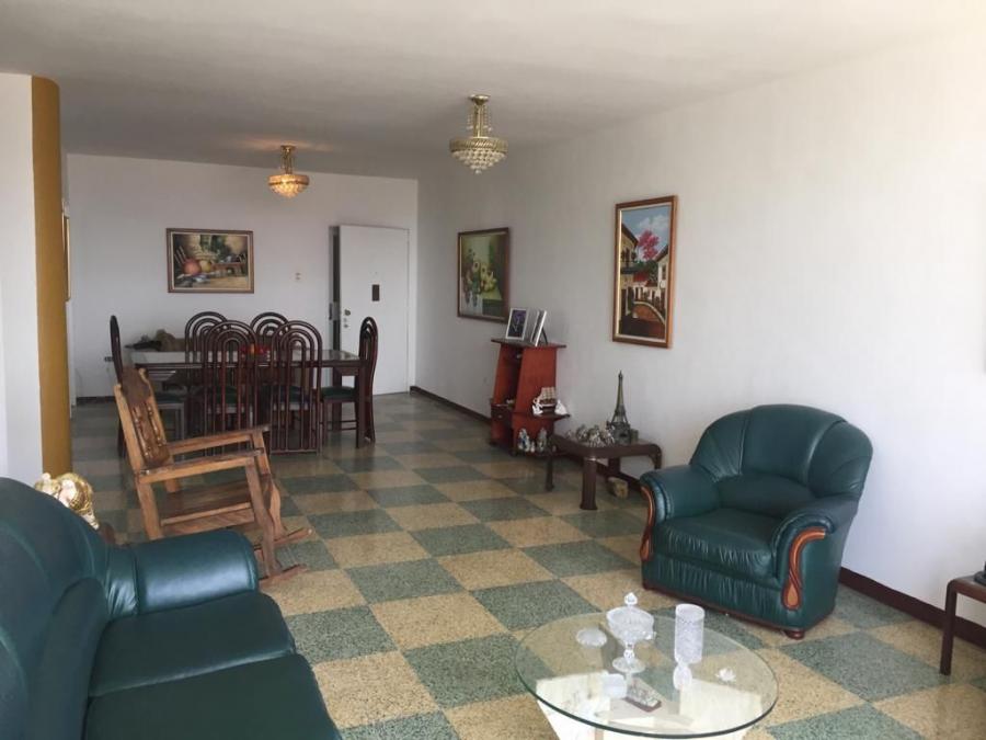 Foto Apartamento en Venta en Mariperez, Avenida Andres Bello, Distrito Federal - BsF 35.000 - APV121662 - BienesOnLine