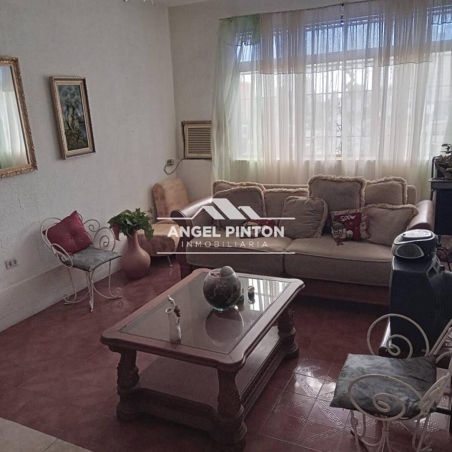 Foto Apartamento en Alquiler en Avenida Bella Vista, Maracaibo, Zulia - U$D 250 - APA220091 - BienesOnLine