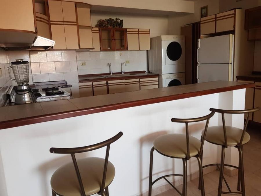 Foto Apartamento en Alquiler en el milagro, Maracaibo, Zulia - U$D 250 - APA147027 - BienesOnLine