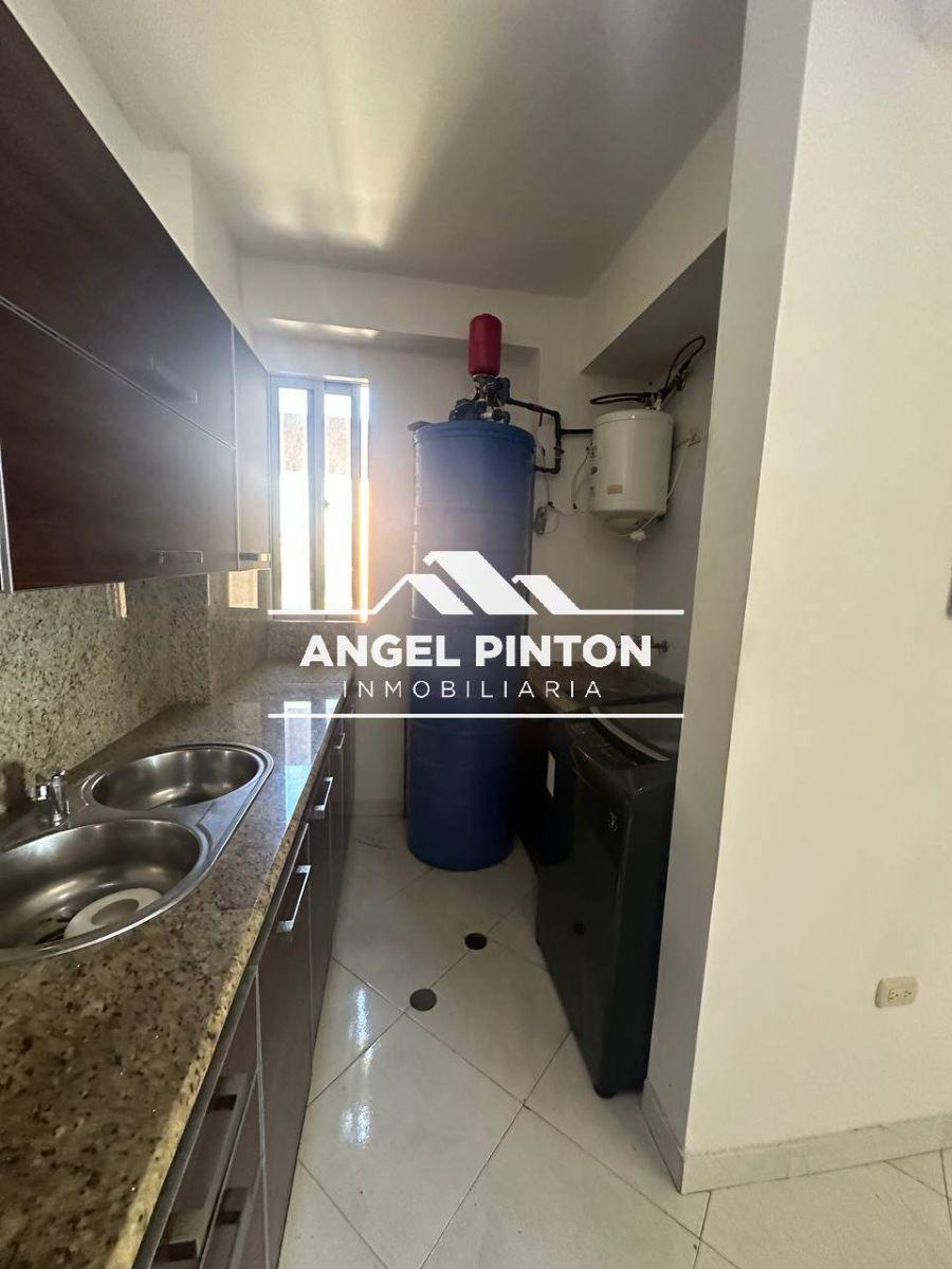 Foto Apartamento en Alquiler en Este, Maracaibo, Zulia - U$D 450 - APA248769 - BienesOnLine