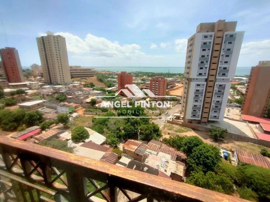Foto Apartamento en Alquiler en Maracaibo, Zulia - U$D 300 - APA204680 - BienesOnLine