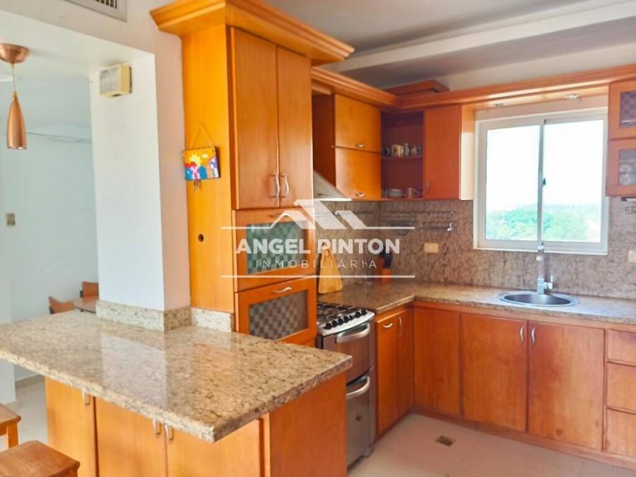 Foto Apartamento en Alquiler en Maracaibo, Zulia - U$D 300 - APA196363 - BienesOnLine