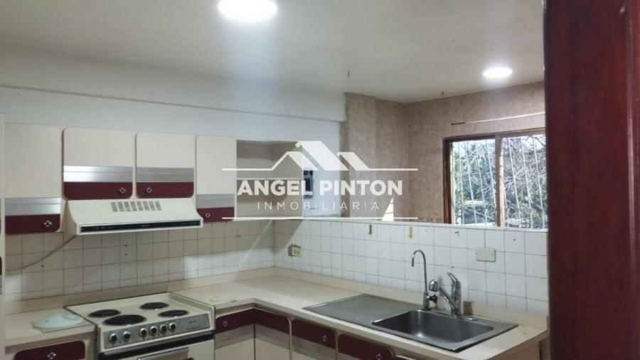 Foto Apartamento en Alquiler en Maracaibo, Zulia - U$D 140 - APA204603 - BienesOnLine