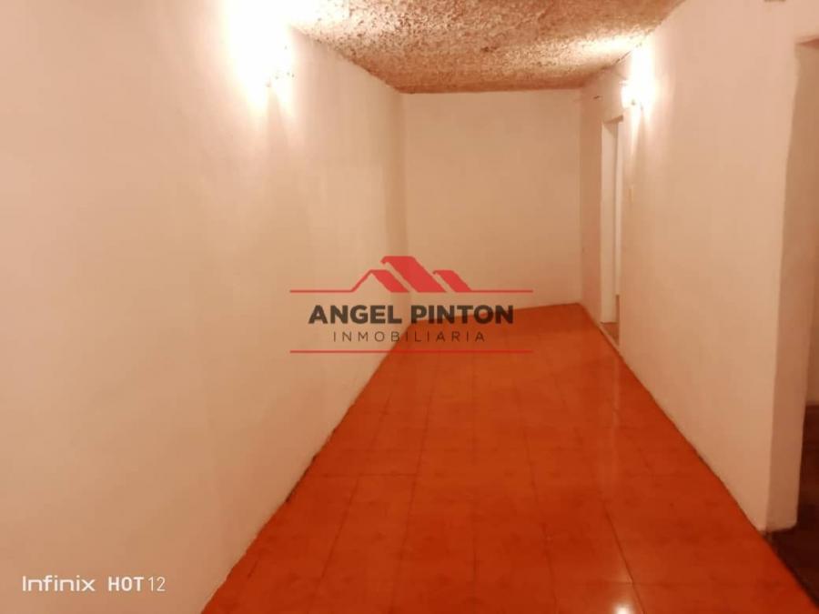 Foto Apartamento en Alquiler en Caracas, Distrito Federal - U$D 120 - APA179970 - BienesOnLine