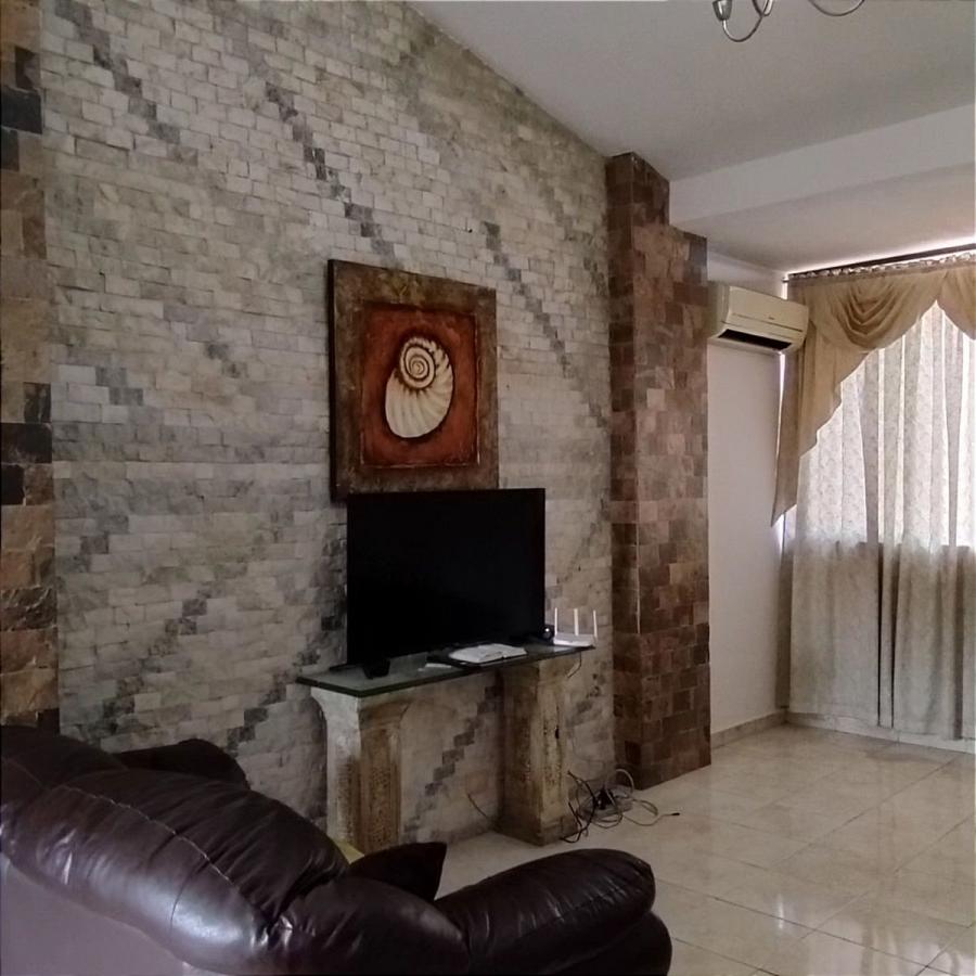 Home in Metric Way