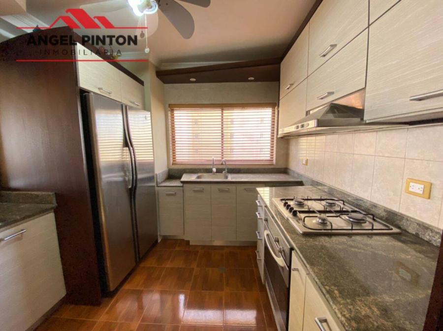 Foto Apartamento en Alquiler en Maracaibo, Zulia - U$D 550 - APA185813 - BienesOnLine