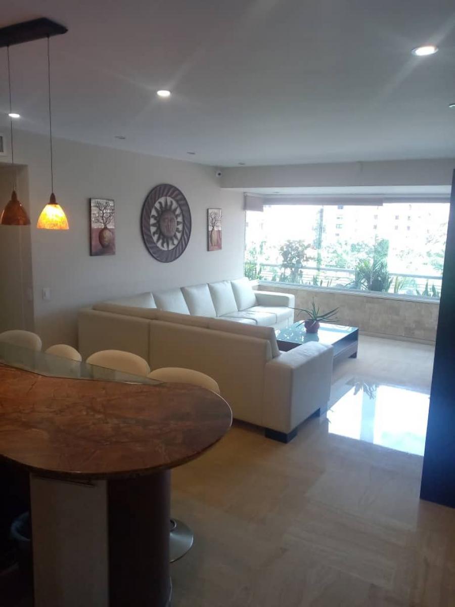 Foto Apartamento en Alquiler en Campo Alegre, Campo Alegre, Distrito Federal - U$D 1.900 - APA220478 - BienesOnLine