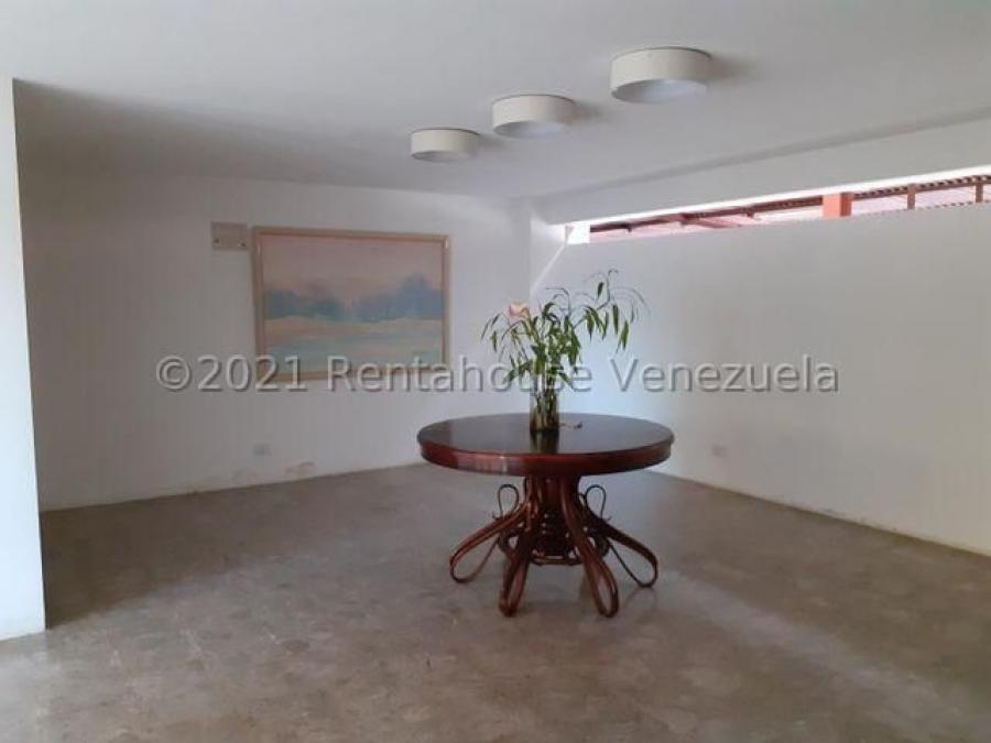 Foto Apartamento en Alquiler en La Castellana, Distrito Federal - U$D 700 - APA163003 - BienesOnLine