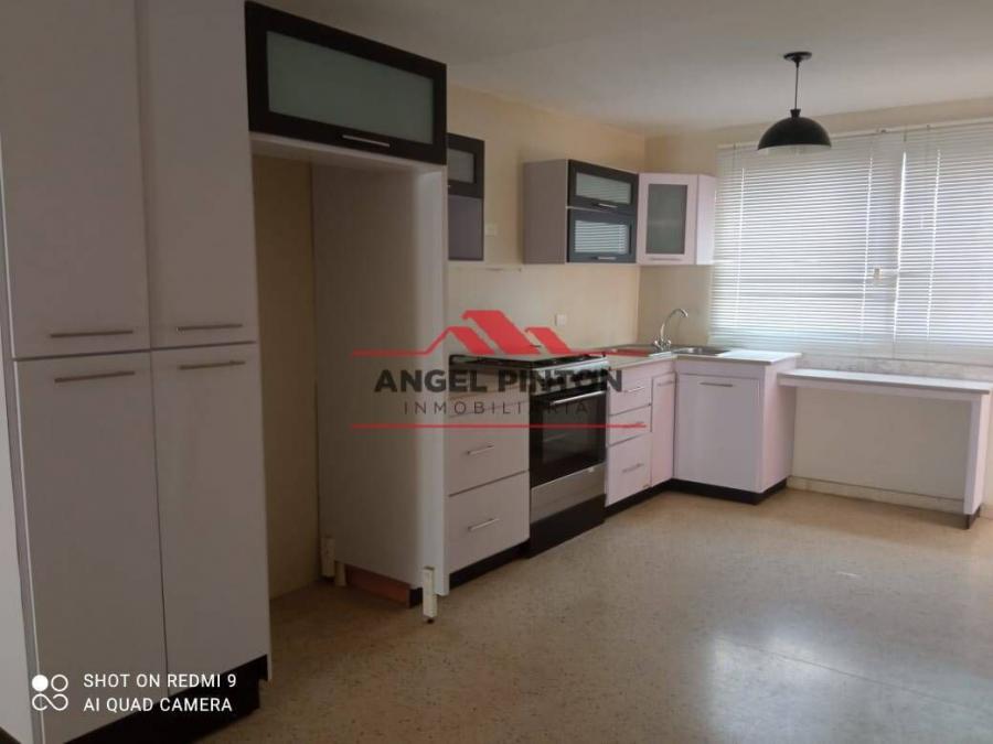 Foto Apartamento en Alquiler en Maracaibo, Zulia - U$D 200 - APA189966 - BienesOnLine