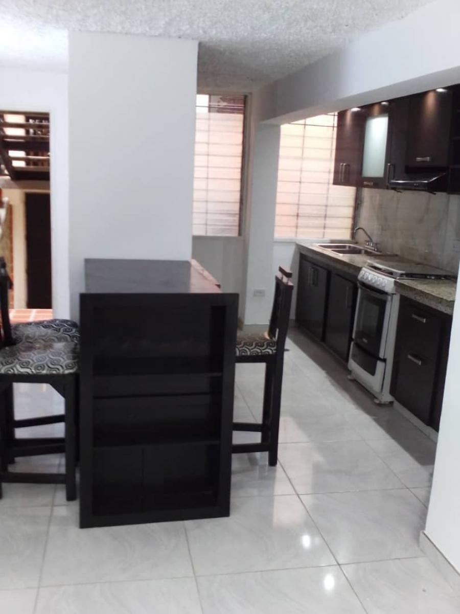 Foto Apartamento en Alquiler en LAS CHIMENEAS, Valencia, Carabobo - U$D 200 - APA167276 - BienesOnLine