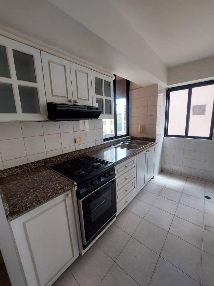 Foto Apartamento en Alquiler en san jose, Valencia, Carabobo - U$D 220 - APA206085 - BienesOnLine