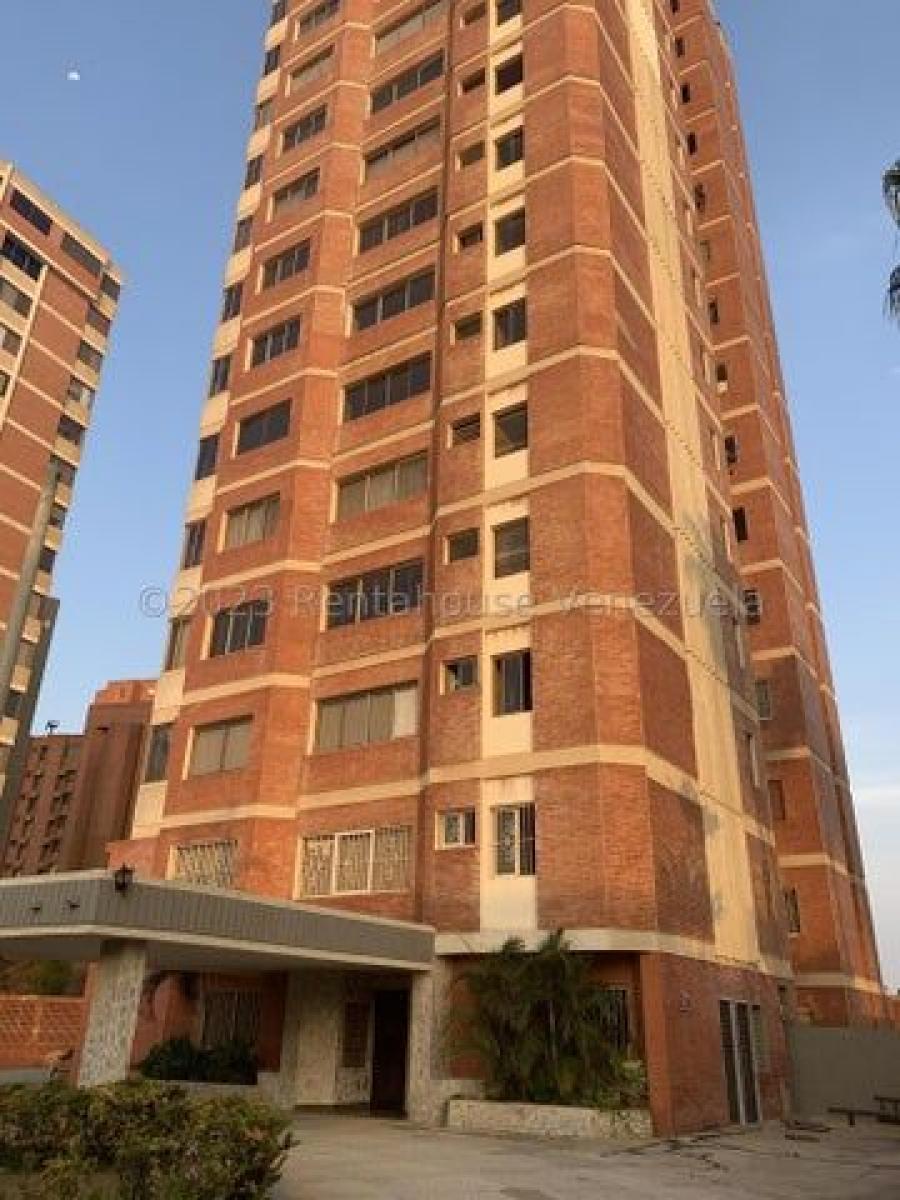 Foto Apartamento en Alquiler en Maracaibo, Zulia - U$D 300 - APA219299 - BienesOnLine