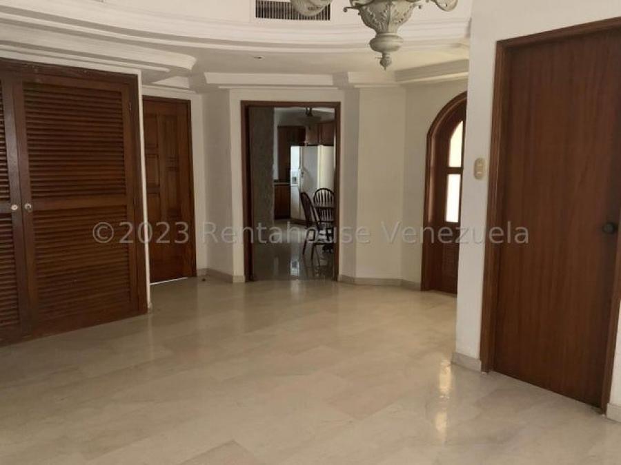 Foto Apartamento en Alquiler en Maracaibo, Zulia - U$D 300 - APA222110 - BienesOnLine